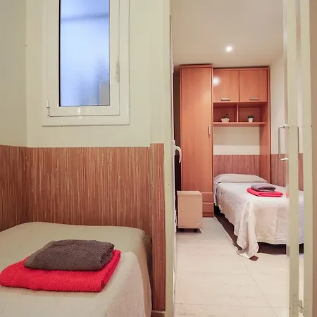 Aparteasy - Family Sant Antoni דירה ברצלונה